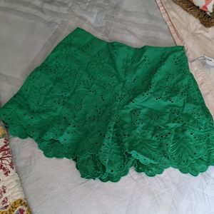 Draper James green eyelit shorts